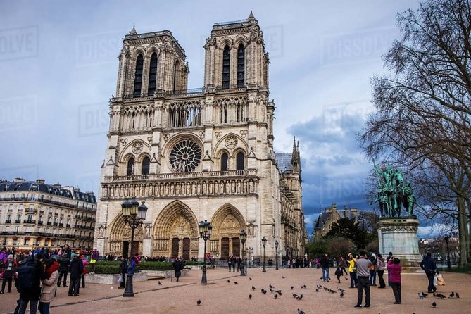 Paris Scavenger Hunt: Churches, Charms, Shells & Seine - Shell Discoveries