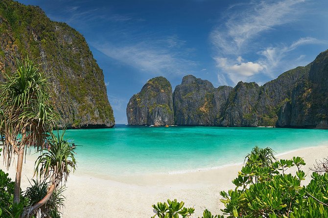 Phuket: Phi Phi Islands by Ferry With Snorkeling and Lunch - Traveler Experience