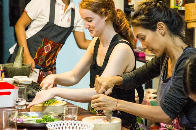 Pink Chili - Thai Cooking Class and Market Tour in Bangkok - Learning and Enjoyment