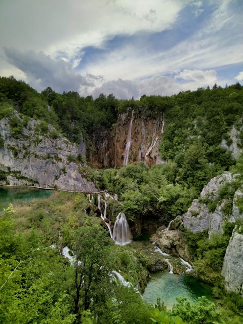 Plitvice Lakes: Guided Walking Tour With a Boat Ride - Tour Inclusions