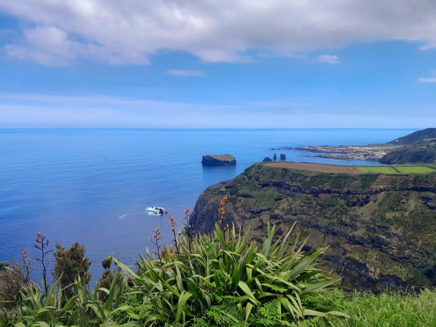 Ponta Delgada: Shore Excursion Sete Cidades & Furnas Volcano - Full Description