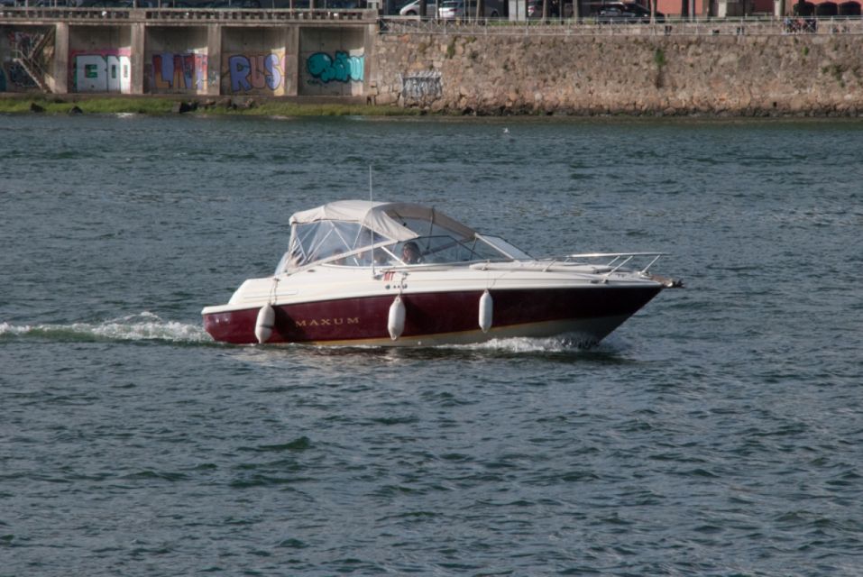 Porto: 6 Bridges Private Boat Tour (Max 6px) 1h30m - Tour Description