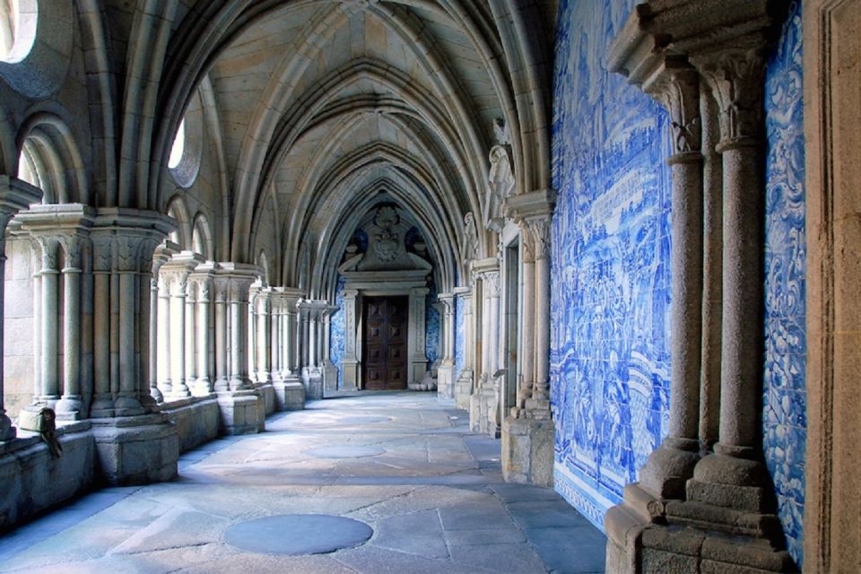 Porto's Old City and Monuments Tour - Tour Experience