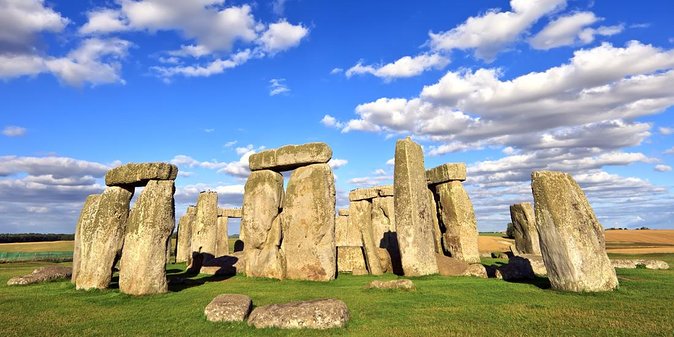 Post Cruise Private Transfer Southampton to London via Stonehenge - Service Features and Duration