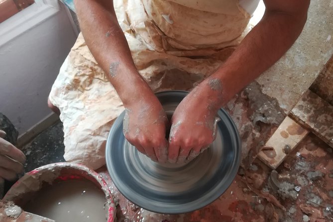 Pottery Class - Instructor Background