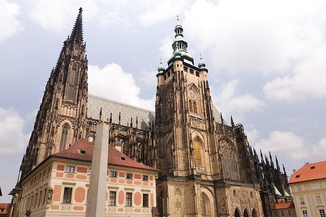 Prague Castle: Admission Ticket With Bus Transfer And Audioguide - Additional Resources