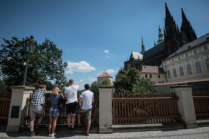 Prague Castle Grounds & Highlights With Pragueway Tours - Customer Reviews