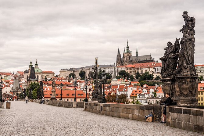 Prague Walking Tour With River Boat Cruise and Lunch - 6 Hours - River Boat Cruise