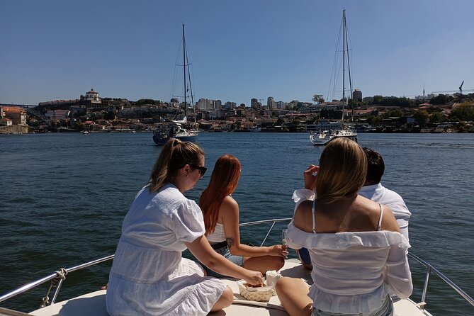 Private Boat Tour Along Ribeira Do Porto (1h30m) - Customer Testimonials