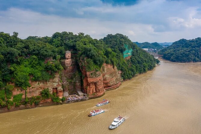 Private Day Trip: Leshan Giant Buddha With Lunch From Chengdu - Assistance and Support Availability