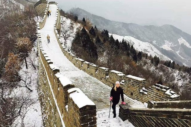 Private Day Trip to Mutianyu Great Wall & Chaoyang Acrobatic Show in the Evening - Travel Tips and Recommendations