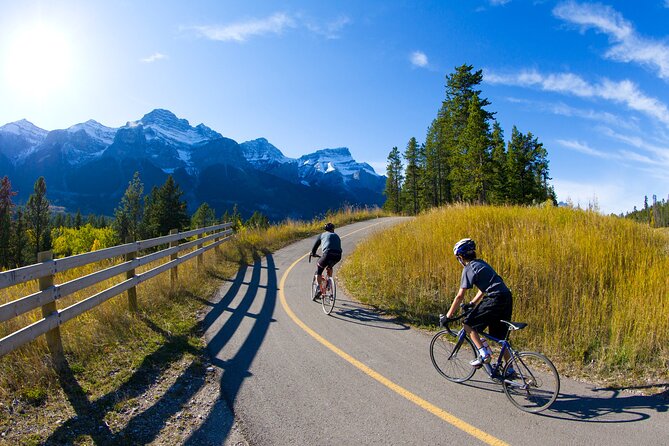 Private Ecycling and Trek: Banff to Johnston Canyon - Group Size and Booking