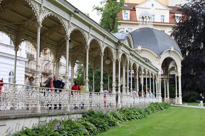 Private Karlovy Vary Trip From Prague With Glassworks All-Incl. - Hot Springs Experience