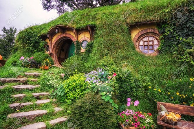 Private Luxury Tour From Auckland to Hobbiton Movie Set and Rotorua for Couples - Cancellation Policy