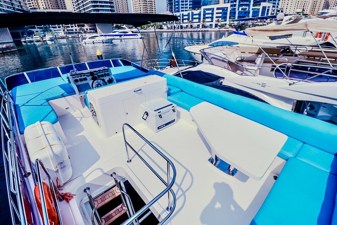 Private Luxury Yacht Cruise Around Atlantis and Dubai Marina - Cancellation Policy