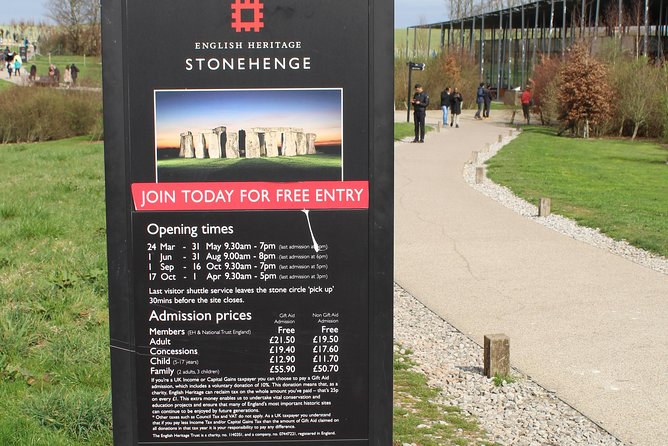 Private Pre Cruise Excursion Transfer London to Southampton Port Via Stonehenge - Meeting, Pickup, and Drop-off Information