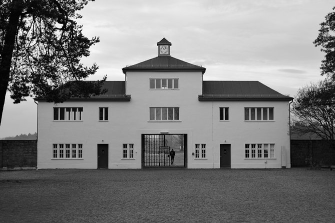 Private Sachsenhausen Concentration Camp Memorial Tour - Meeting Details