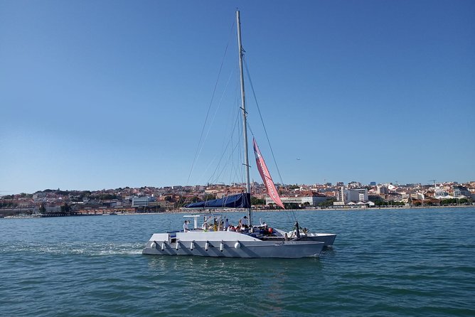 Private Sailing Catamaran Tour in Lisbon - Reviews and Ratings