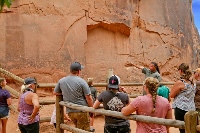 Private Scenic Petroglyph Tour in Moab - Tour Itinerary and Activities