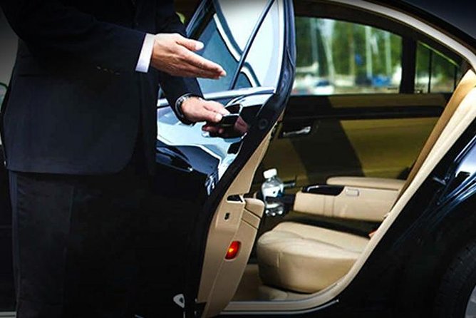 Private Shanghai Pudong Airport Arrival Transfer to Shanghai City Center - Meeting and Pickup Details