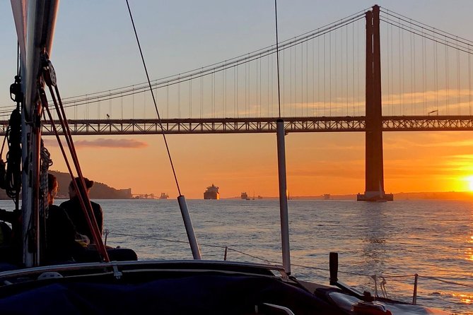 Private Sunset Sailing Cruise From Lisbon - Traveler Feedback