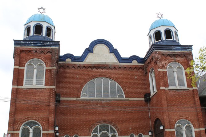 Private Toronto Kensington Market and Chinatown Walking Tour in English - Assistance and Support