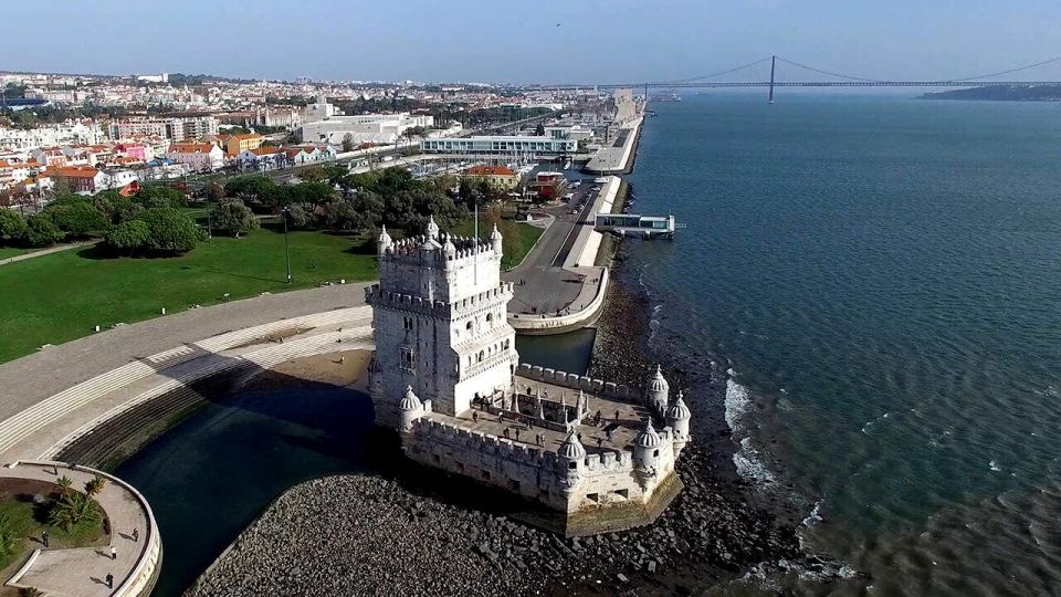 Private Tour (3-H): Belém, Cristo Rei & Lisbon Sightseeing - Private Guide and Personalized Experience