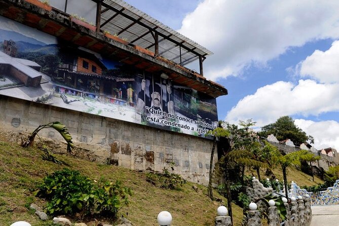 Private Tour About Pablo Escobar With Cable Car in Medellin - Last Words