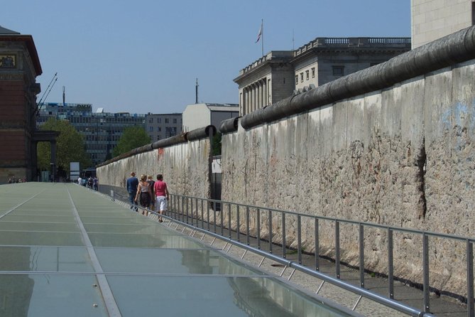 Private Tour: Behind the Berlin Wall & Berlin in the Cold War - Guided Tours Schedule