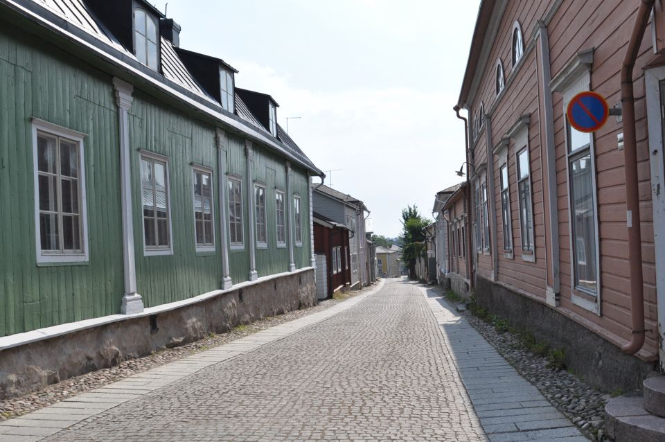 Private Tour From Helsinki: All Highlights & Medieval Porvoo - Tour Experience