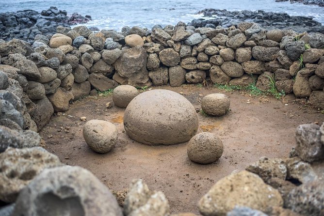 Private Tour: Full-Day Easter Island Archeological Sites - Itinerary Highlights