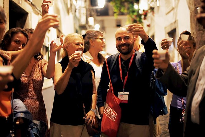 Private Tour: Lisbon Sunset Walking Tour With Fado Show and Dinner - Tour Guide Expertise