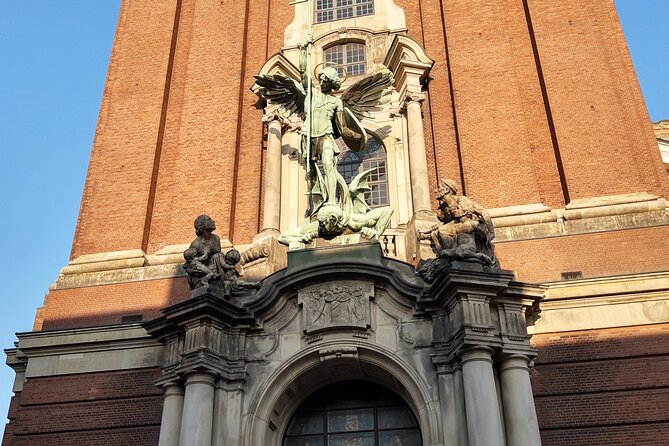 Private Tour: Michel Guided Tour - THE Landmark of Hamburg - Highlights of St. Michaels Church