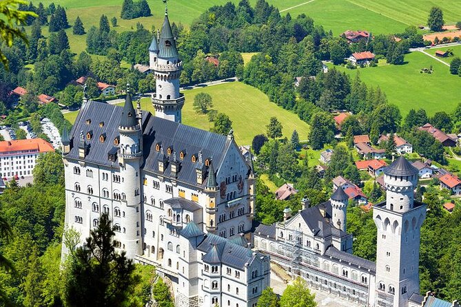 Private Tour to Neuschwanstein Castle - Extended Stay and Snacks - Additional Tour Specifications