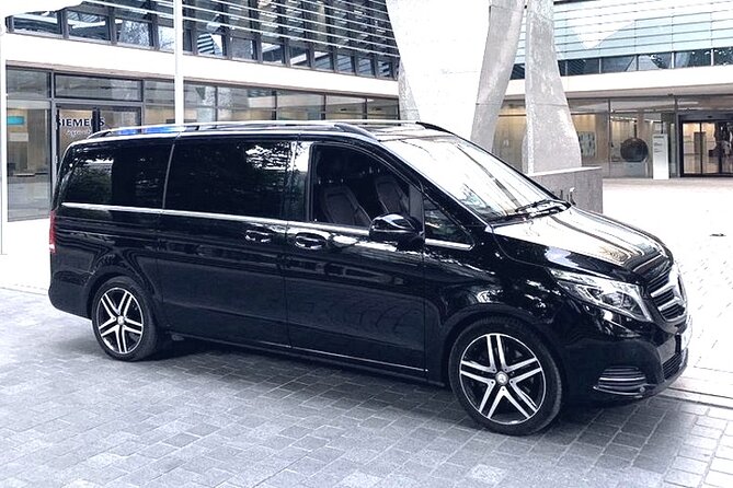 Private Transfer: Frankfurt to Frankfurt Airport FRA in Van - Additional Information