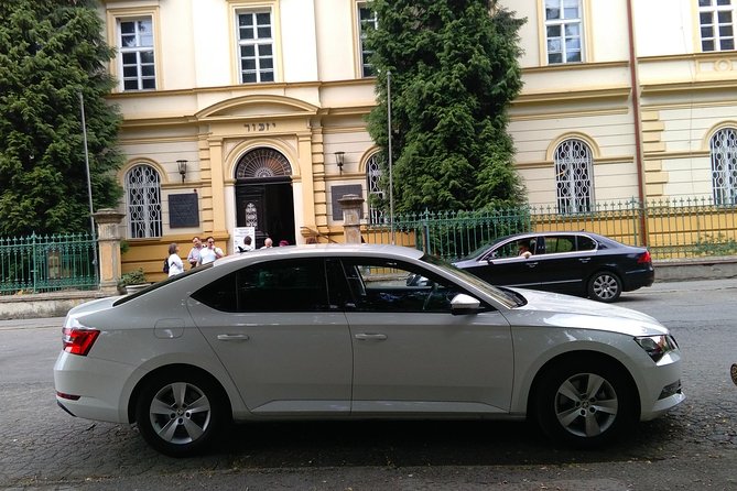 Private Transfer From Prague Airport to the City Centre - Maximum Capacity and Time Specification