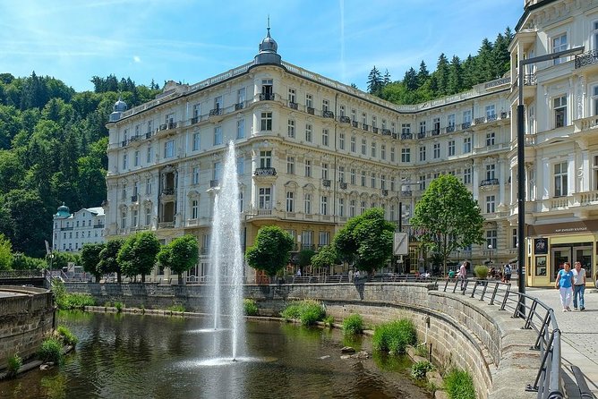 Private Transfer From Prague to Karlovy Vary, English-Speaking Driver - Common questions