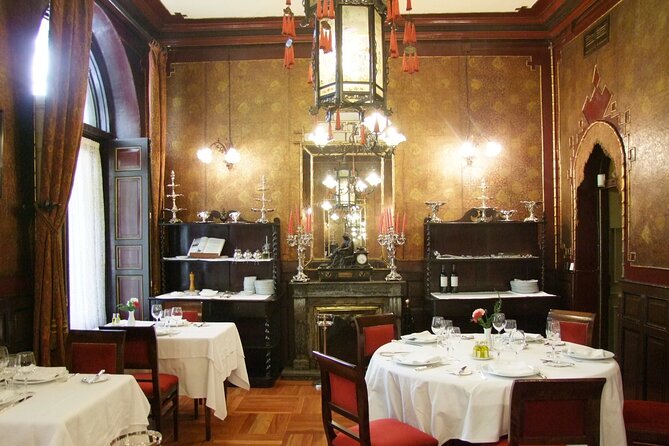 Private Walking Tour: the Oldest Taverns of Madrid - Tour Guide and Local Insights