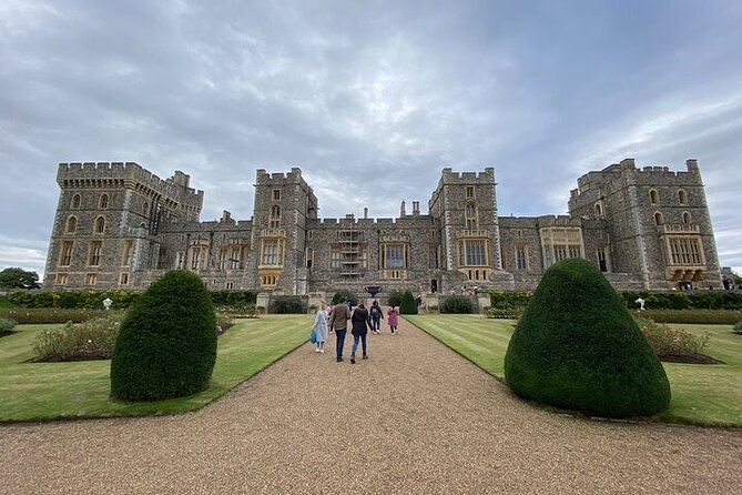 Private Windsor Castle and Stonehenge Day Tour - Positive Experiences and Highlights