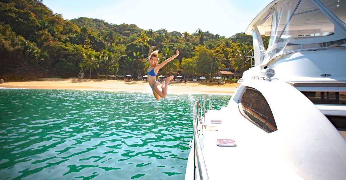 Puerto Vallarta: Luxury Yacht Tour With Lunch and Open Bar - Tour Description