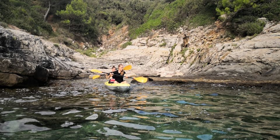 Pula: Island Kayak Tour, Snorkeling and Cliff Jumping - Activity Description and Location Details