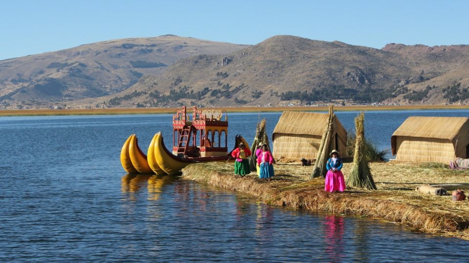 Puno: Uros and Taquile Islands 1-Day Tour and Lunch - Experience Highlights