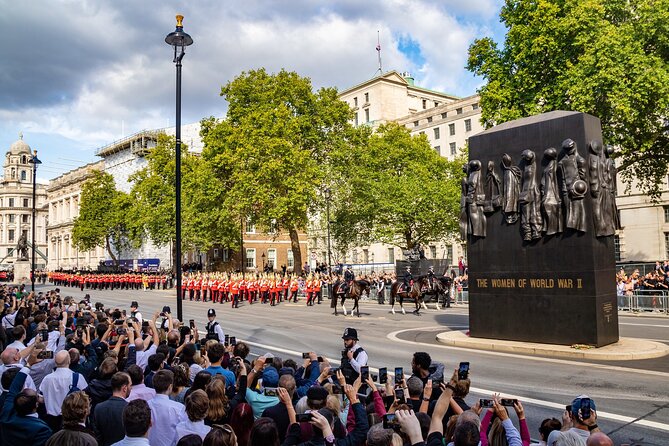 Queen Elizabeth II Private Walking Tour of London - Booking Information