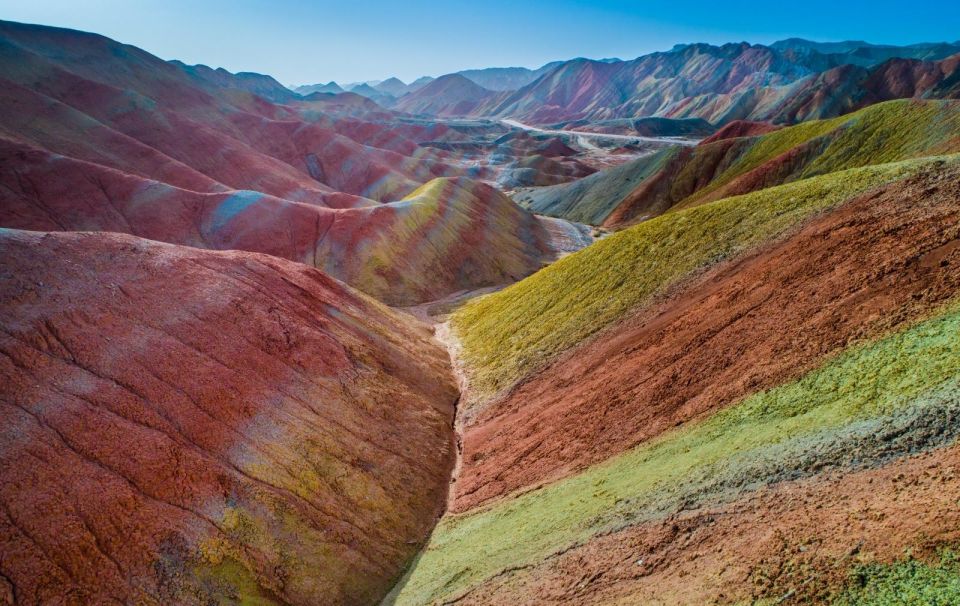 Rainbow Mountains - Montaña De 7 Colores - Taking in Vibrant Crimson Hues