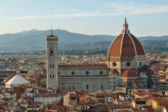 Renaissance & Medieval Florence Guided Walking Tour Plus Mobile App - Group Size Benefits