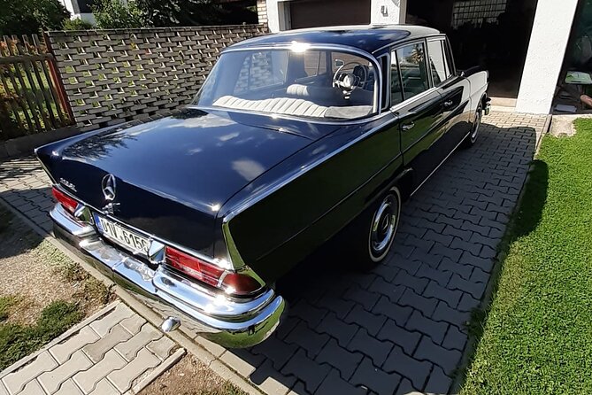 Retro Mercedes Prague Tour - Booking and Pricing