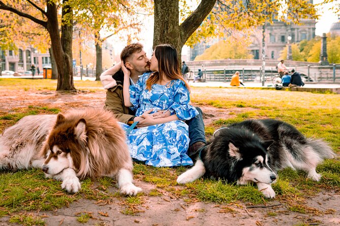 Romantic Couple Photoshoot in the Heart of Berlin - Posing and Composition Guidance