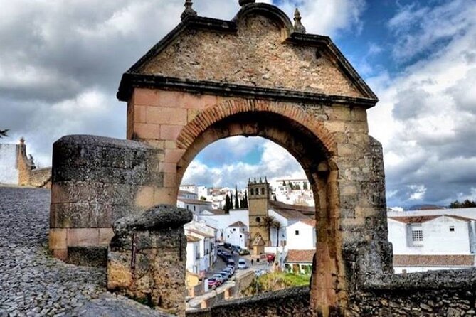 Ronda Historical Walking Tour With Bullring Entrance - Reviews