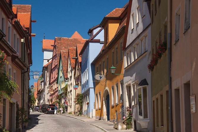 Rothenburg Walking Tour With Luxury Coach From Frankfurt - Tour Guides