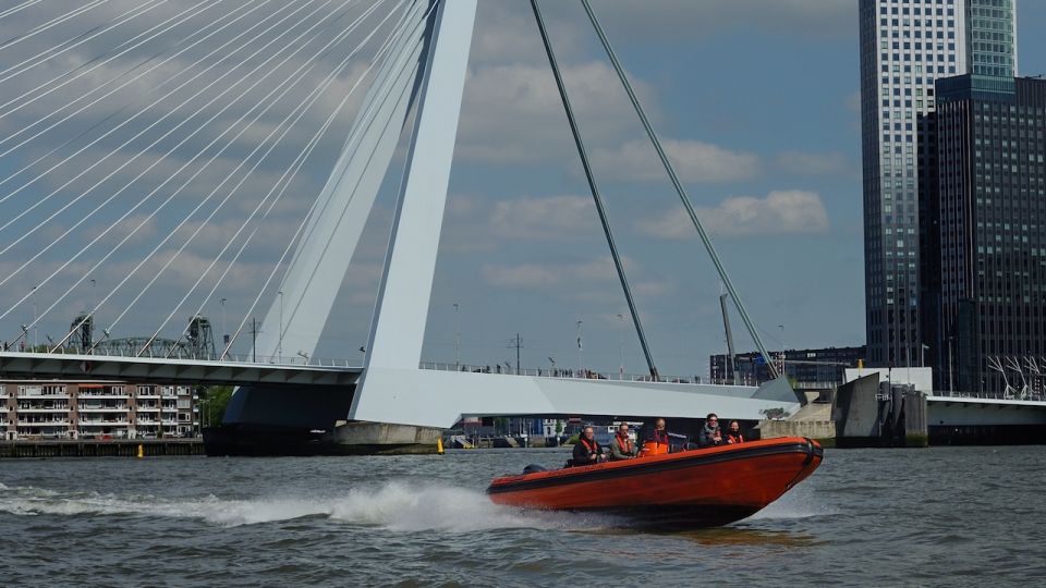 Rotterdam: RIB Speedboat Sightseeing Cruise - Explore Rotterdams Iconic Landmarks